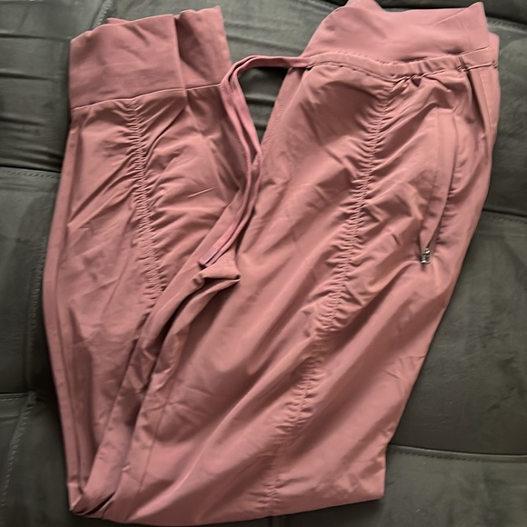 Athleta attitude II joggers Size 2 - Picture 7 of 7